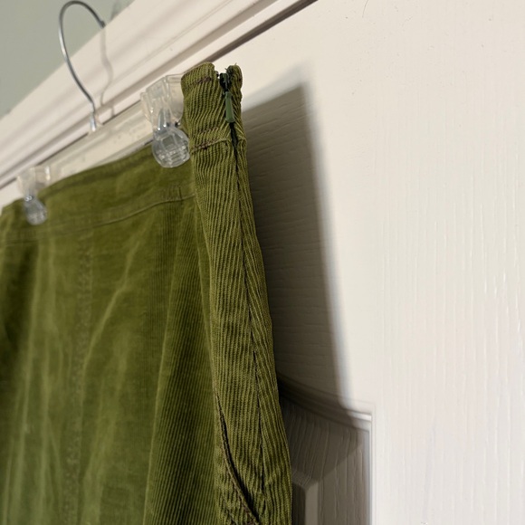 Boden apple  Green Mini Skirt sz 16 corduroy - Picture 3 of 8
